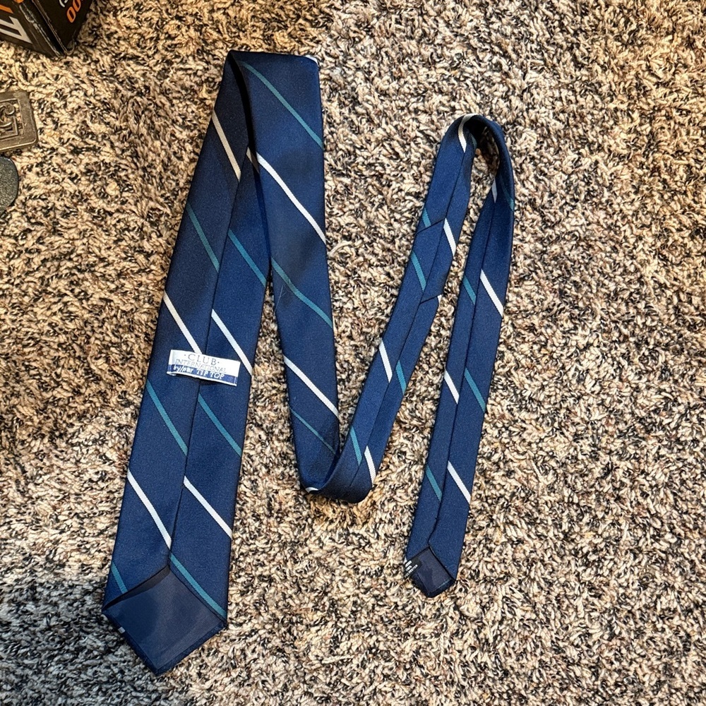 Club International Navy Striped Men's Tie